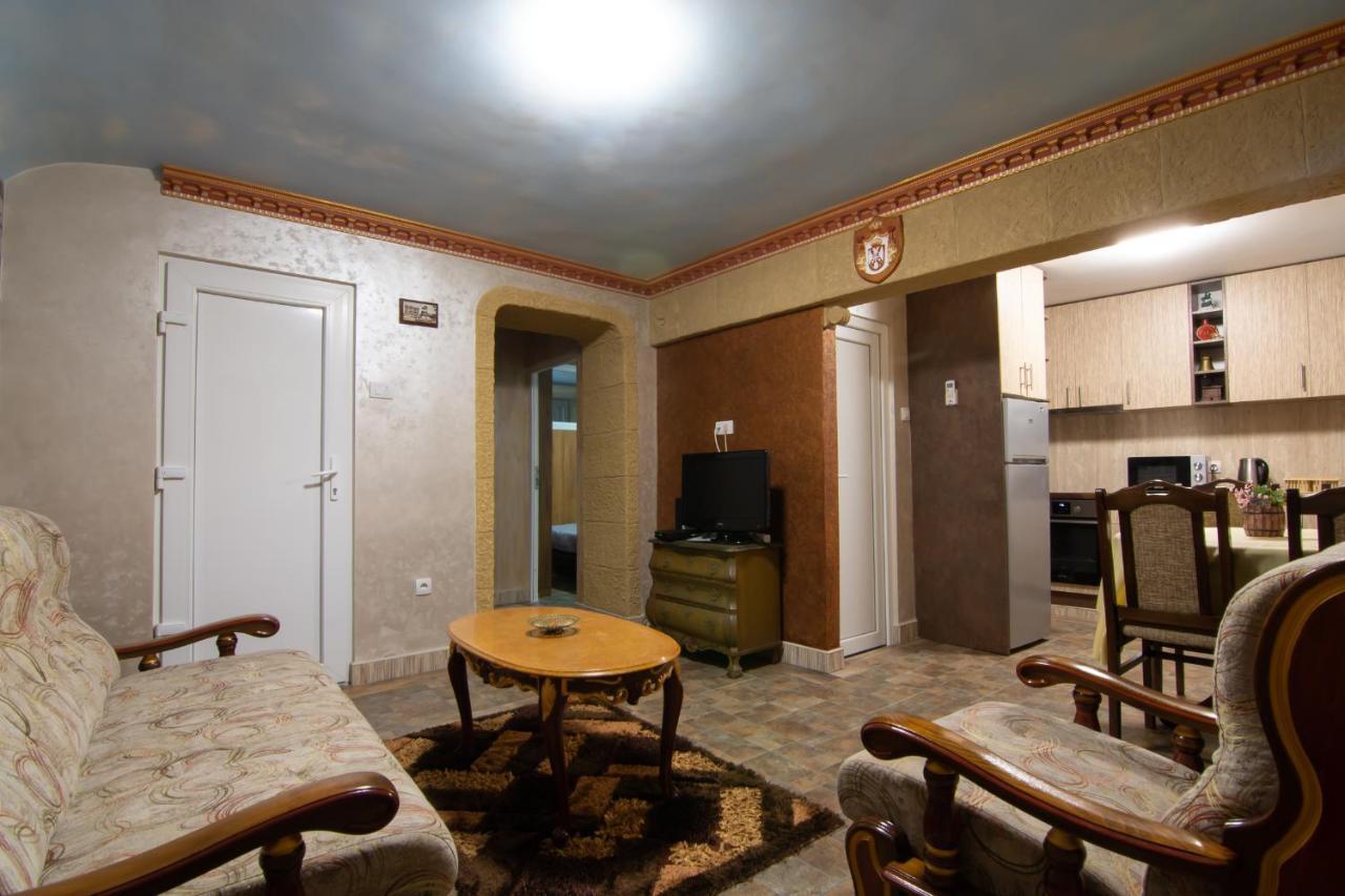 Top Spot Apartment Belgrado Exterior foto
